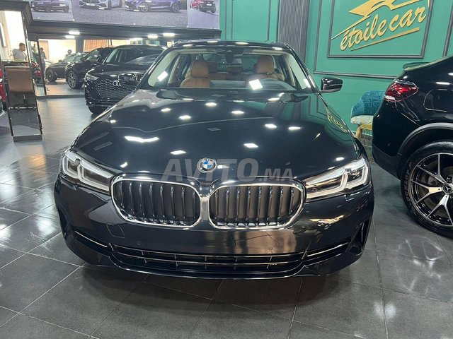 Voiture BMW Serie 5 2022 à Casablanca Diesel - 8 chevaux