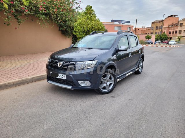 Voiture Dacia Sandero 2017 à Marrakech  Diesel  - 6 chevaux