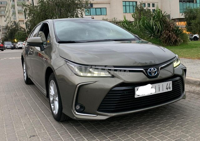 Voiture Toyota Corolla 2019 à Tétouan  Hybride  - 10 chevaux