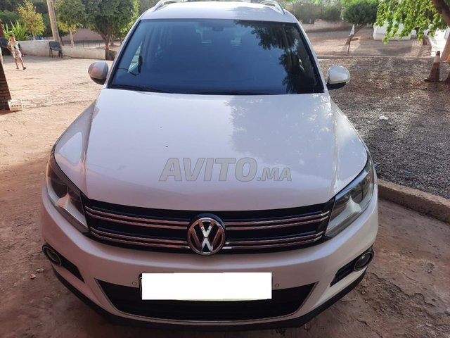 Voiture Volkswagen Tiguan 2015 à Khouribga  Diesel  - 8 chevaux