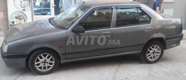 Voiture Renault R19 1994 à Tanger Essence
