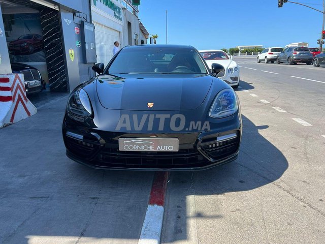 Voiture Porsche Panamera 2017 à Casablanca Essence - 34 chevaux