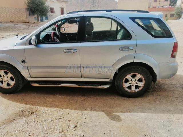 Kia sorento avito