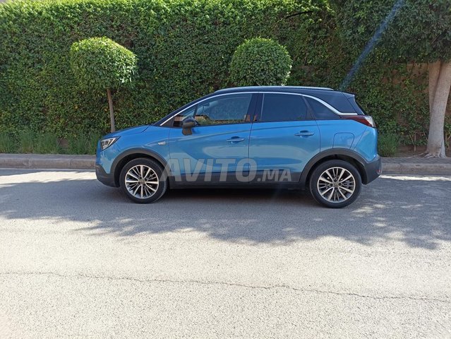 Voiture Opel Crossland X 2019 à Marrakech Diesel - 6 chevaux