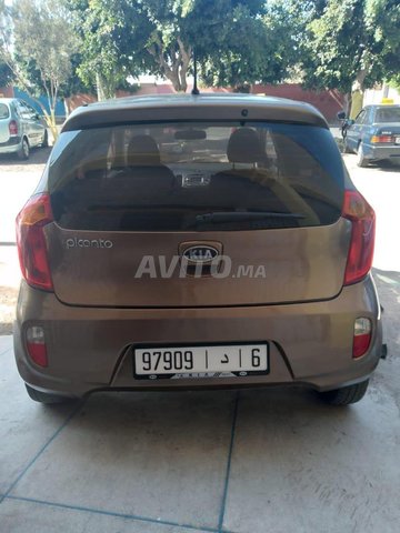 Voiture Kia Picanto 2012 à Agadir Essence - 7 chevaux