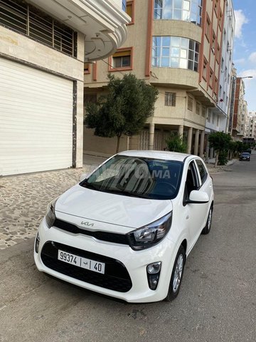 Voiture Kia Picanto 2022 à Tanger Essence - 6 chevaux