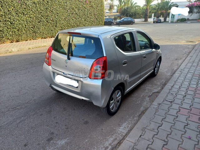 Voiture Suzuki Celerio 2011 à Casablanca Essence - 6 chevaux