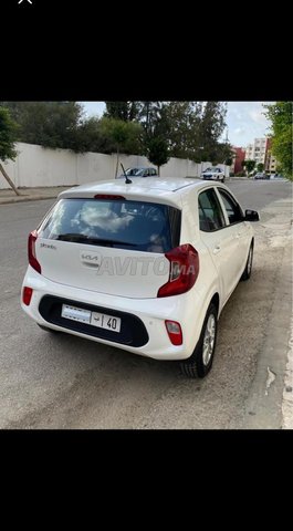 Voiture Kia Picanto 2022 à Tanger Essence - 6 chevaux
