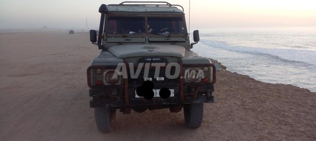 Voiture Land Rover Defender 1989 à Dakhla  Diesel  - 8 chevaux