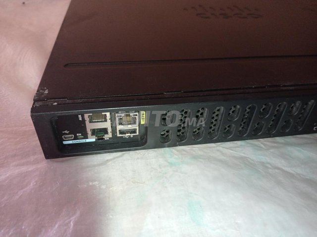 Routeur Cisco ISR 4331 - 3
