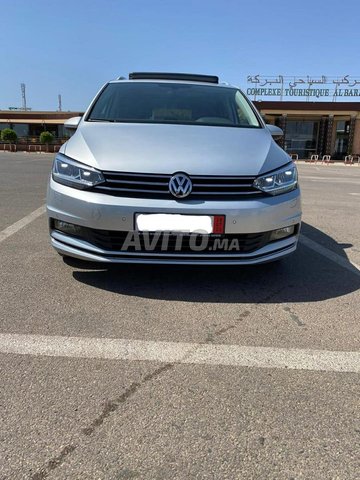 Voiture Volkswagen Touran 2017 à Meknès Diesel - 8 chevaux