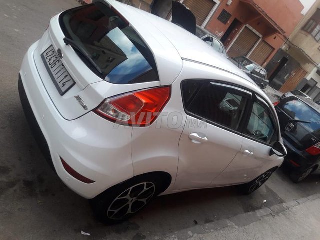 Voiture Ford Fiesta 2014 à Casablanca Diesel - 6 chevaux