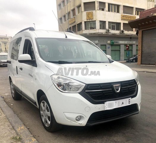 Voiture Dacia Dokker 2017 à Tanger Diesel - 5 chevaux