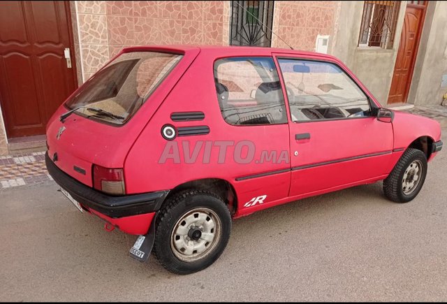 Voiture Peugeot 205 1991 à Al Hoceïma Essence