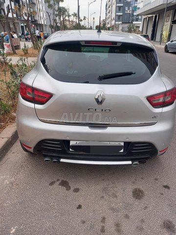 Voiture Renault Clio 2017 à Casablanca Diesel - 7 chevaux