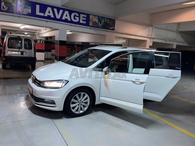 Voiture Volkswagen Touran 2016 à Tanger Diesel - 8 chevaux