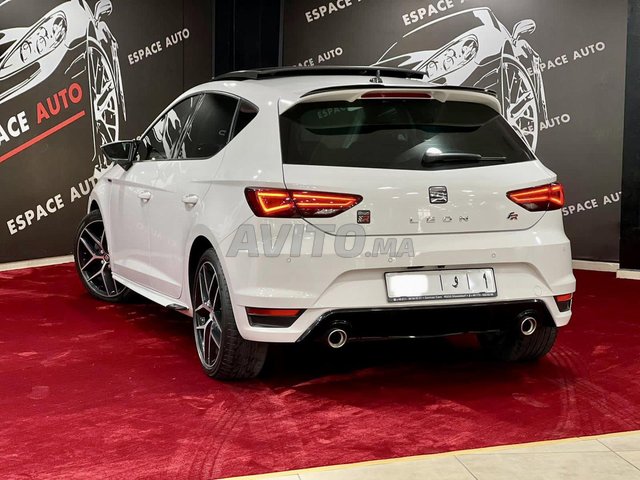 Voiture Seat Leon 2019 à Fès Diesel - 8 chevaux