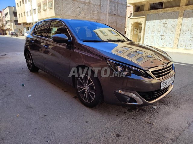 Voiture Peugeot 308 2015 à Salé Diesel - 6 chevaux