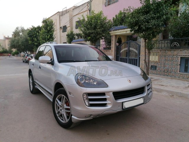 Voiture Porsche Cayenne 2010 à Fès Diesel - 12 chevaux