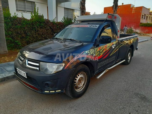 Voiture Mitsubishi L200 2011 à El Jadida Diesel - 10 chevaux