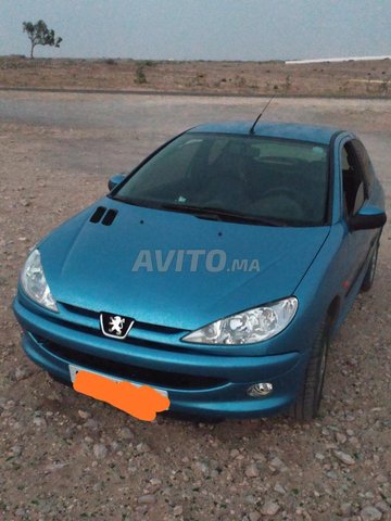Voiture Peugeot 206 1999 à Essaouira Essence - 8 chevaux