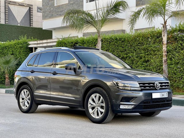 Voiture Volkswagen Tiguan 2017 à Fès Diesel - 8 chevaux
