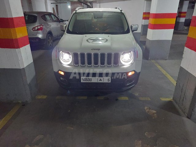 Voiture Jeep Renegade 2015 à Casablanca Diesel - 6 chevaux