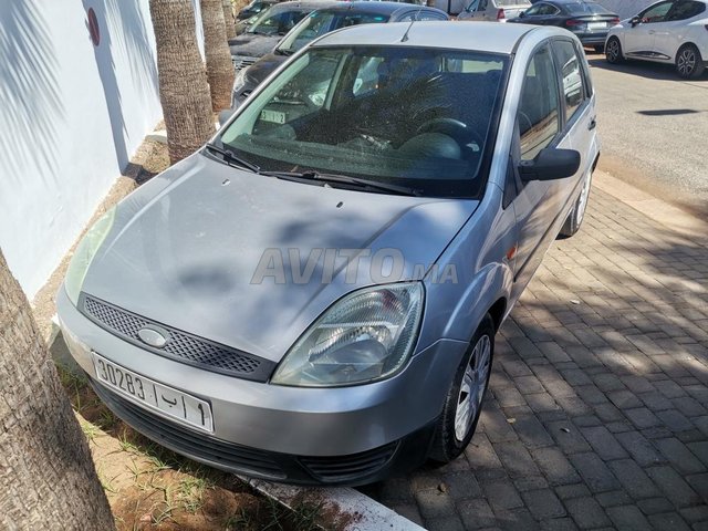 Voiture Ford Fiesta 2006 à Rabat Essence - 7 chevaux