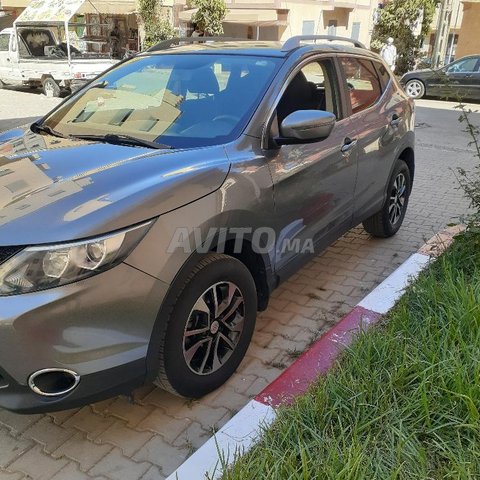 Voiture Nissan Qashqai 2015 à Rabat Diesel - 6 chevaux