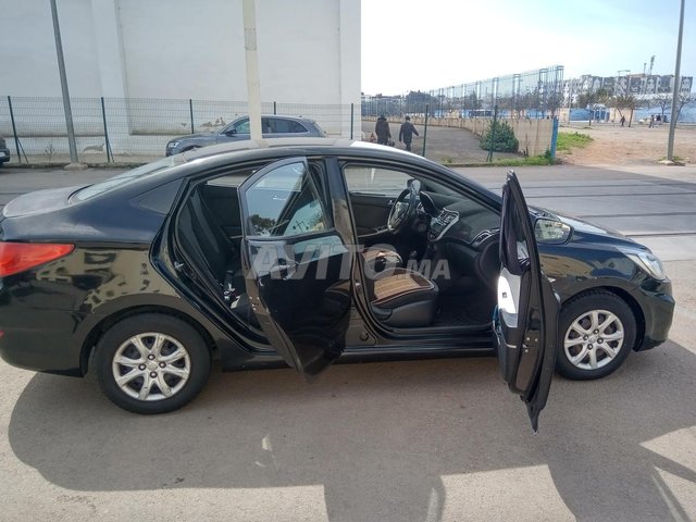 Voiture Hyundai Accent 2015 à Rabat Diesel - 6 chevaux