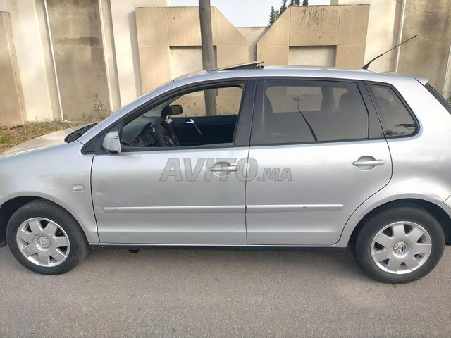 Voiture Volkswagen Polo 2000 à Tanger Essence - 4 chevaux