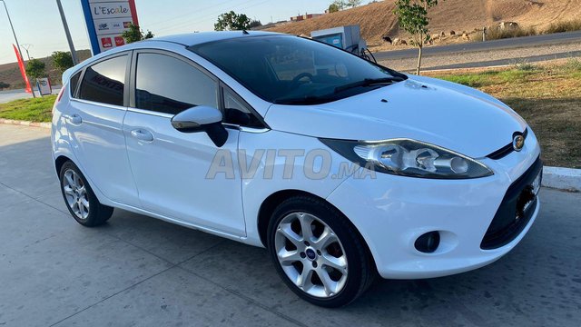 Voiture Ford Fiesta 2012 à Salé Diesel - 6 chevaux
