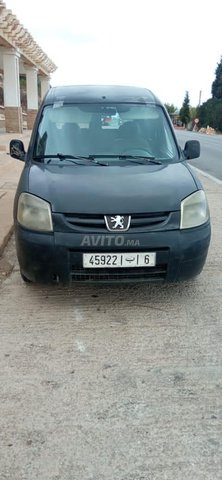 Voiture Peugeot Partner 2006 à Tanger Diesel - 8 chevaux