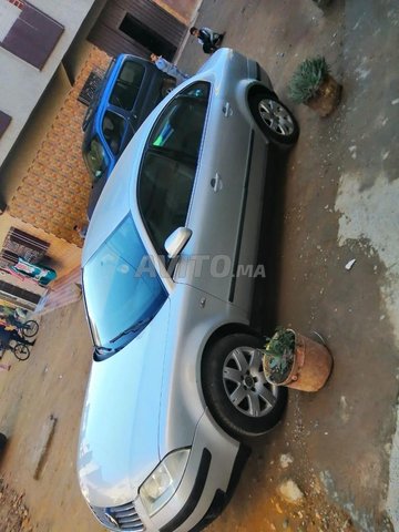 Voiture Volkswagen Passat 2001 à Souk El Arbaa Diesel - 8 chevaux