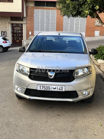 Voiture Dacia Logan 2014 à Tanger Diesel - 6 chevaux
