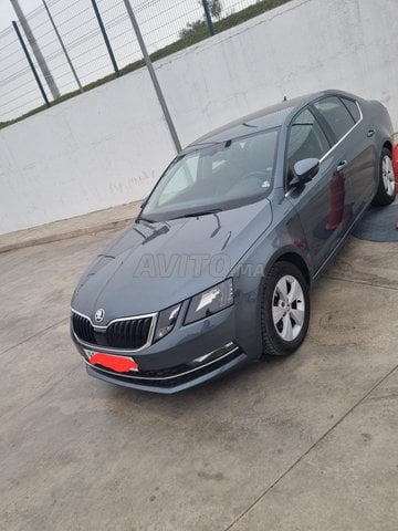 Voiture Skoda Octavia 2017 à Casablanca Diesel - 8 chevaux