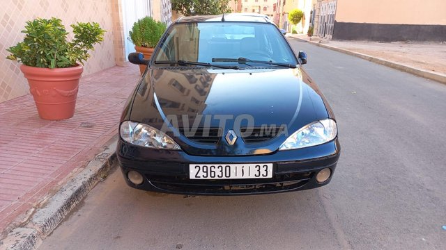 Voiture Renault Megane 1999 à Agadir  Diesel  - 7 chevaux