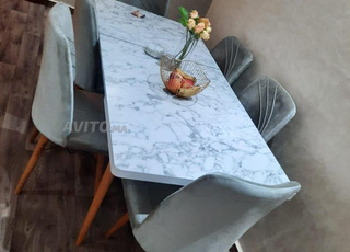 400 table chaise à manger promo