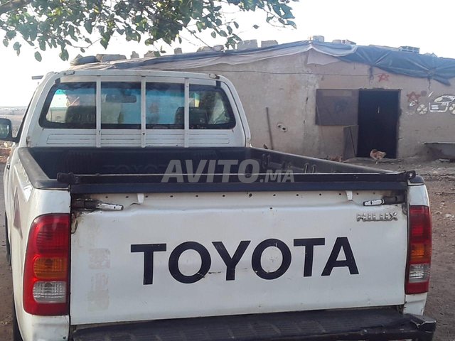 Toyota hilux avito