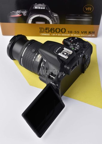 Nikon D5600 avec 18-55mm et Diffuseur - 3