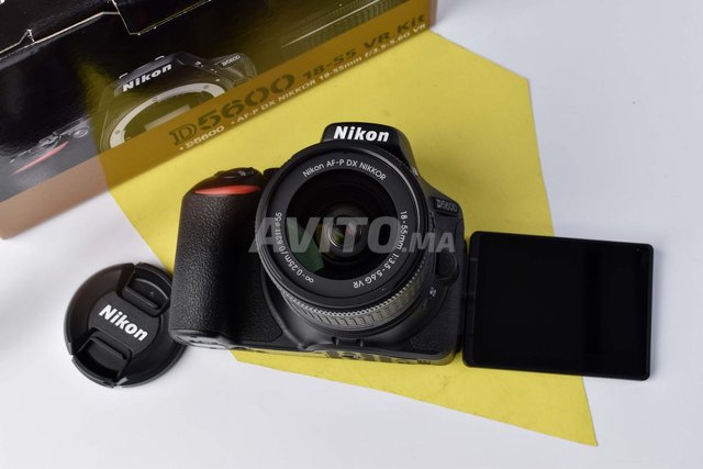 Nikon D5600 avec 18-55mm et Diffuseur - 4