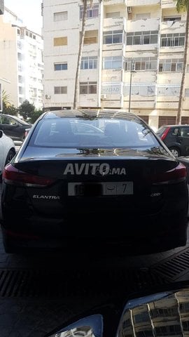 Hyundai elantra avito