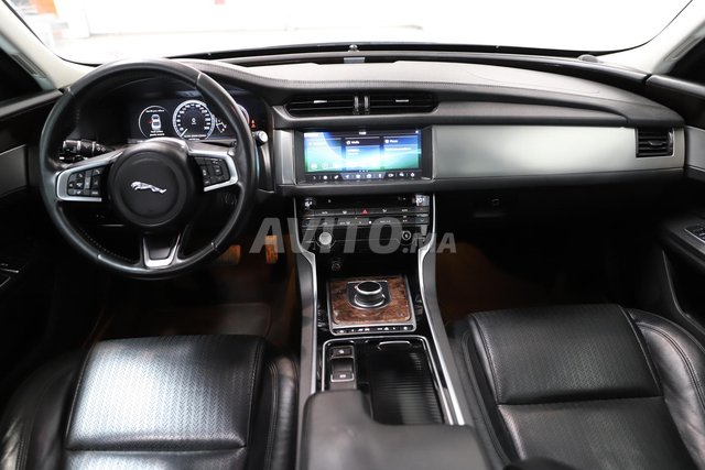 Jaguar XF occasion Diesel Modèle 2018