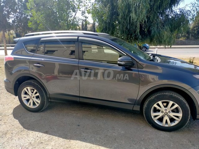 Avito toyota rav4