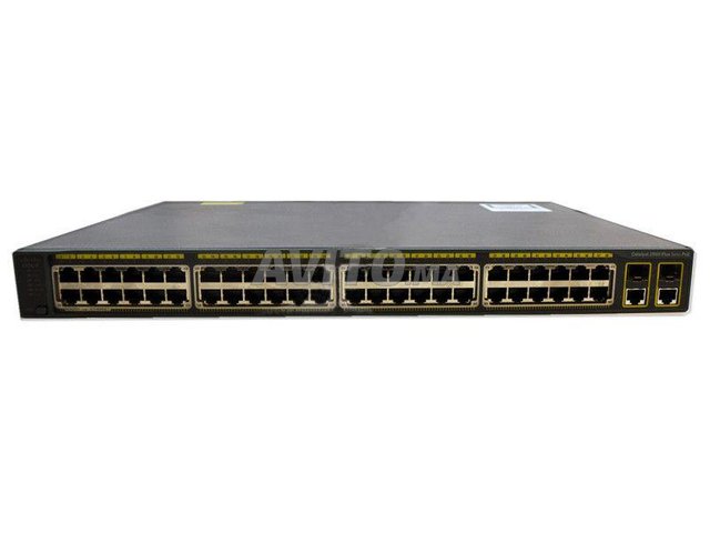 Switch Cisco 50 Port POE - 1