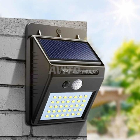 solar sensor wall light - 1
