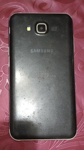 Samsung GALAXY J7  - 3