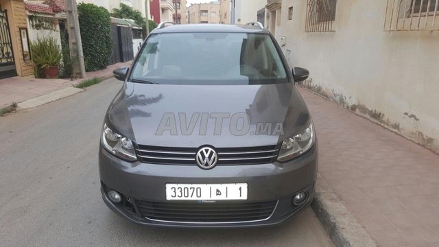 Voiture Volkswagen Touran 2012 à Tanger Diesel - 8 chevaux