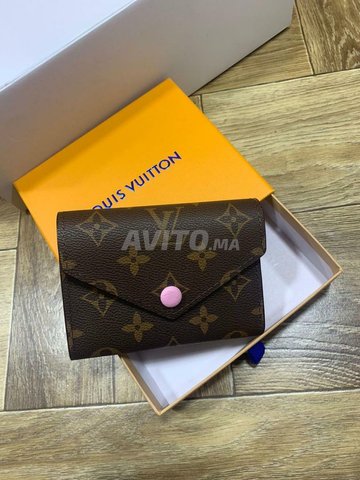 Porte Feuille Chic Louis Vuitton Femme, Sacs et Accessoires à Casablanca