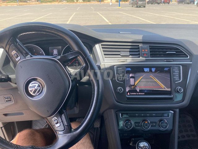 Voiture Volkswagen Tiguan 2016 à Sidi Slimane Diesel - 7 chevaux